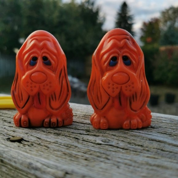 Vintage JSNY Plastic Anthropomorphic  Orange Hound Dog Salt and Pepper - Picture 12 of 16